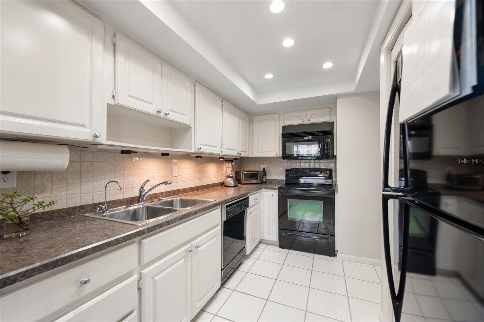 498 Lakeview Dr #44 Property Photo 16