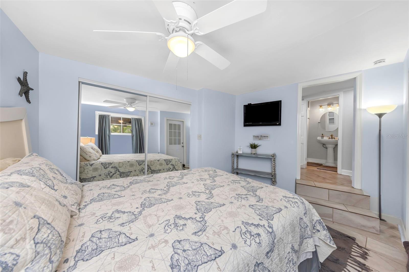 414 Tampa Rd Property Photo 26