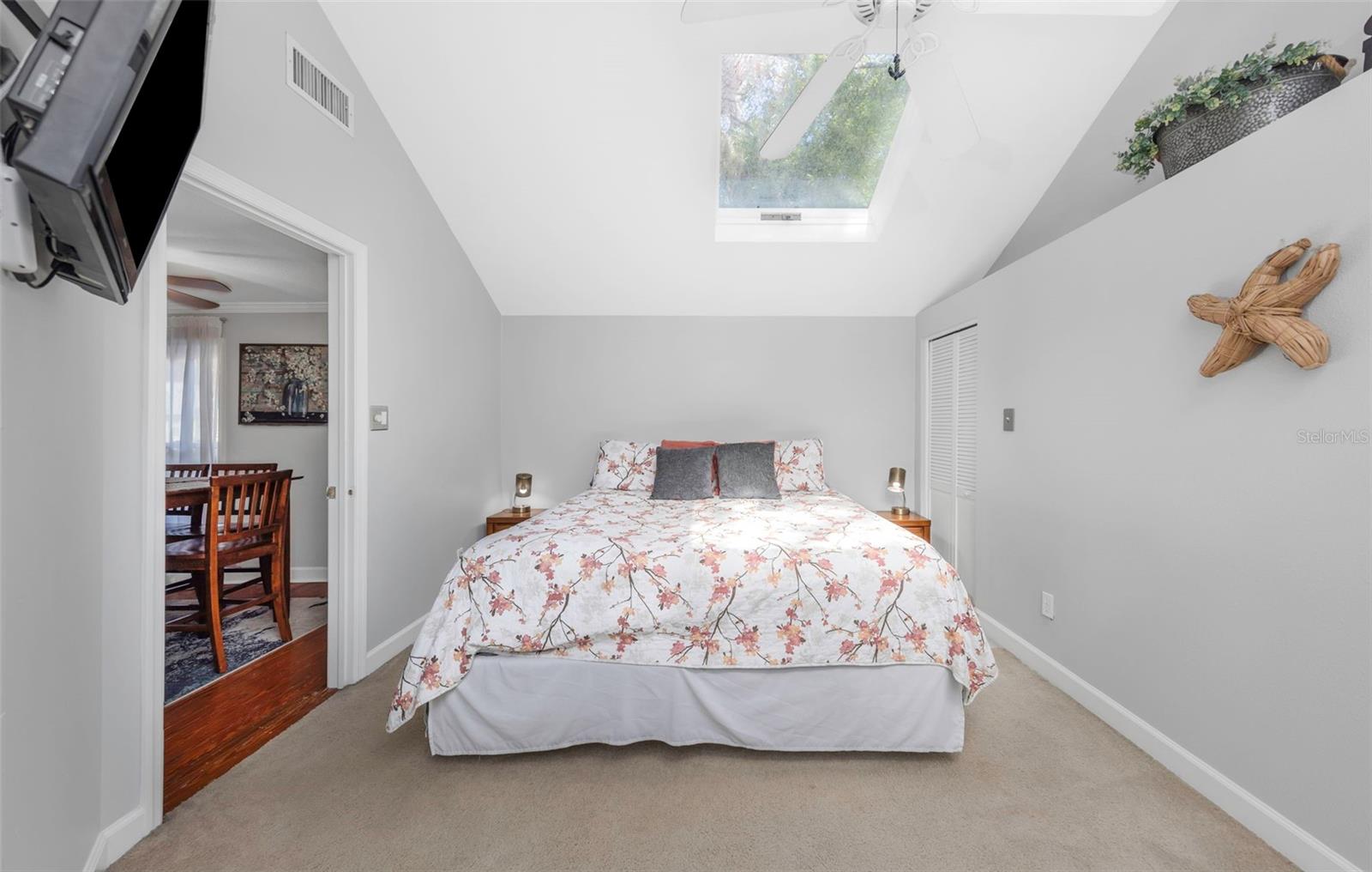 414 Tampa Rd Property Photo 28