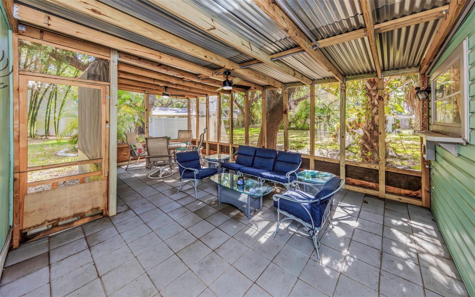 414 Tampa Rd Property Photo 32