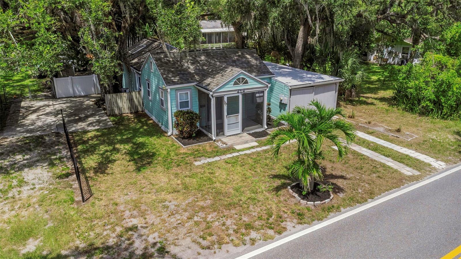 414 Tampa Rd Property Photo 42