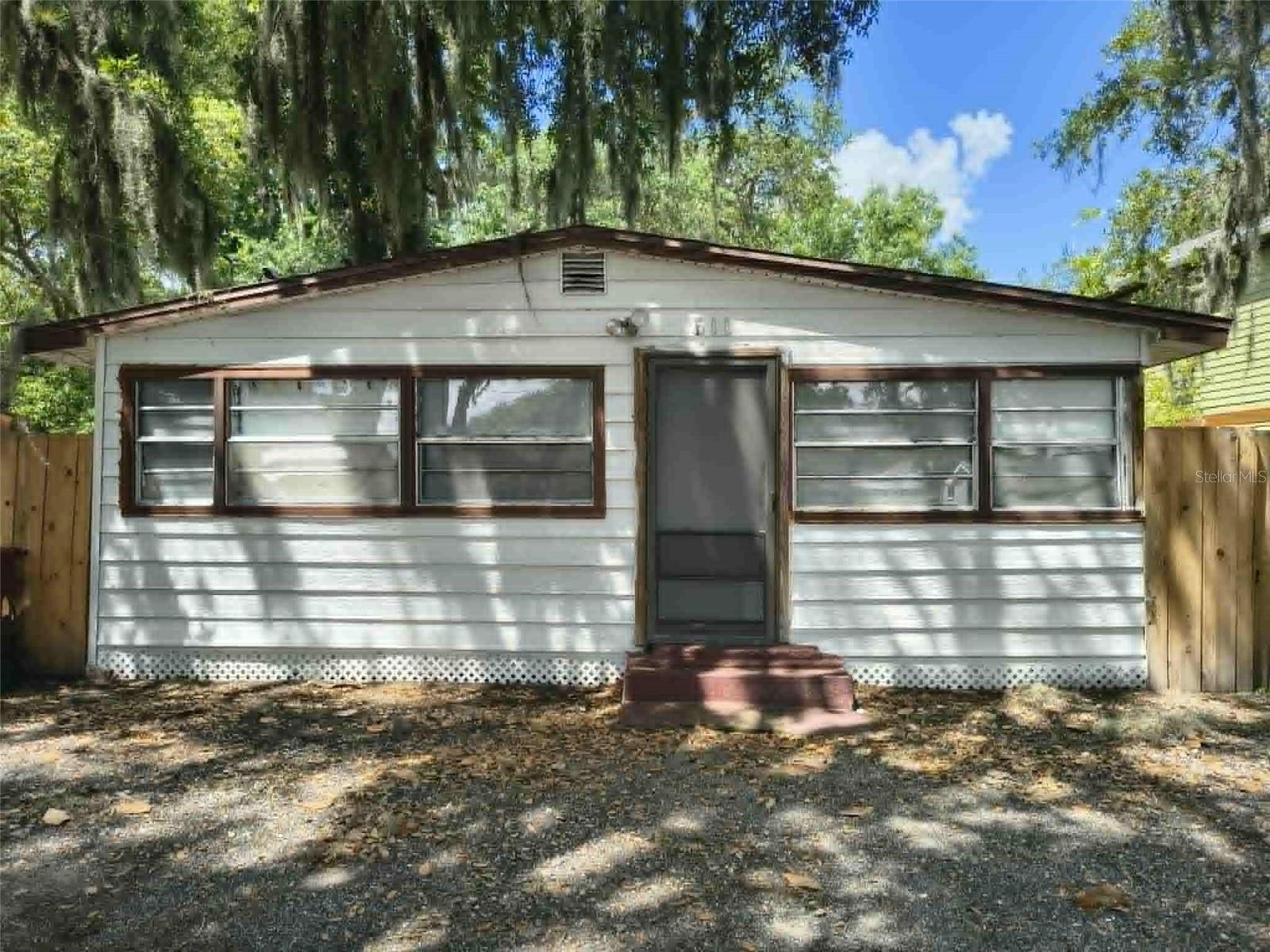 611 Short St Property Photo 1