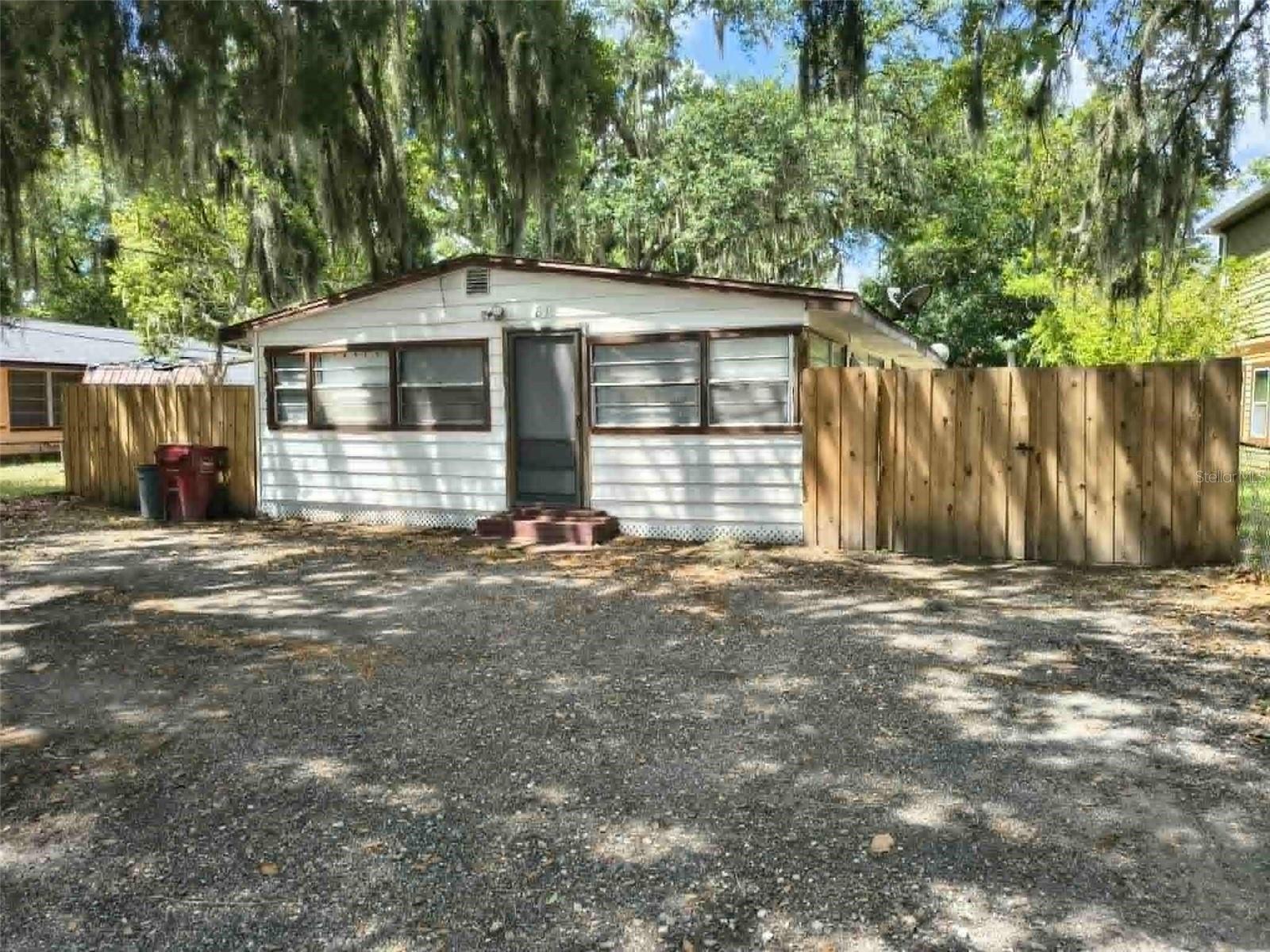 611 Short St Property Photo 2