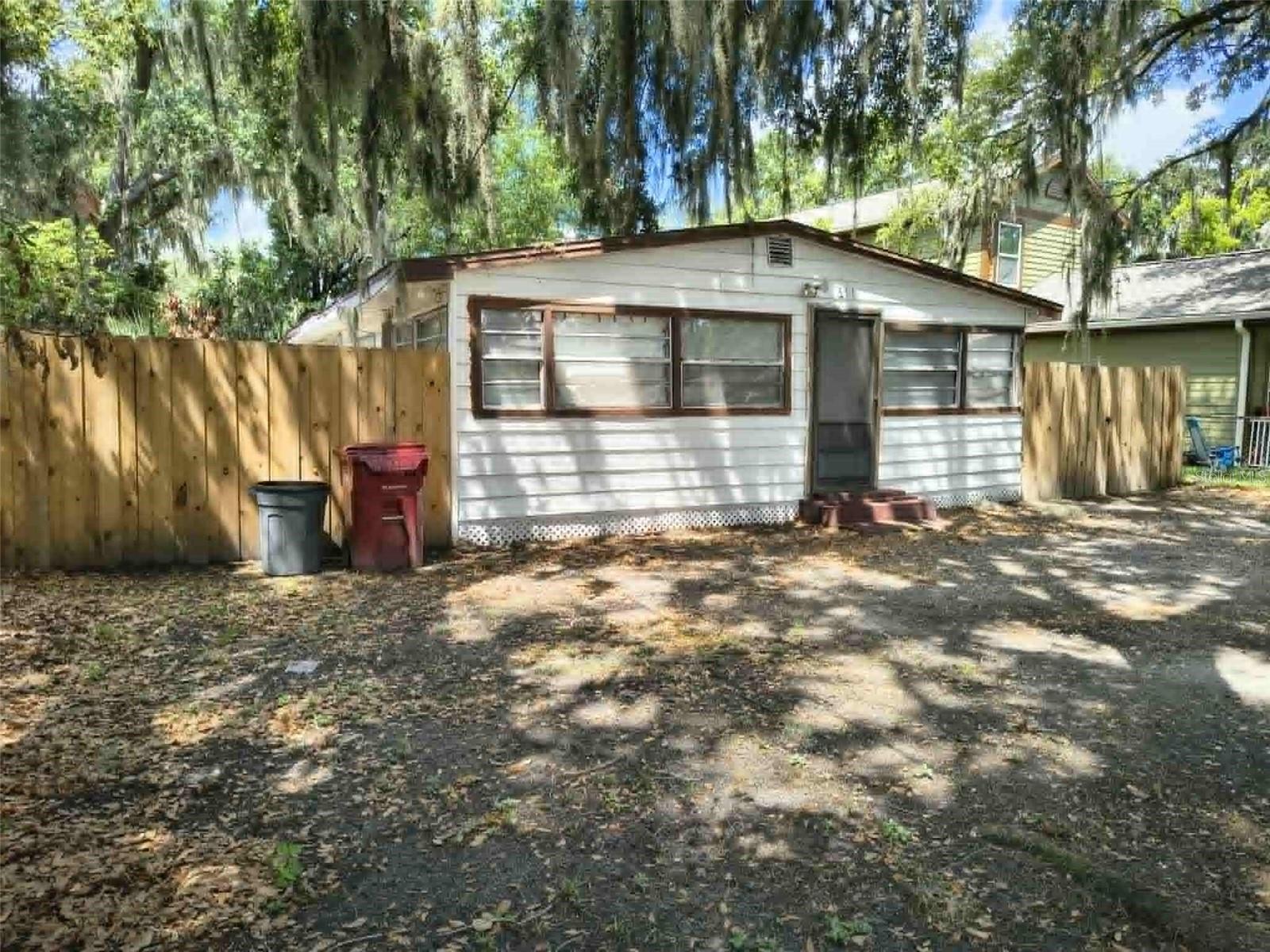611 Short St Property Photo 3