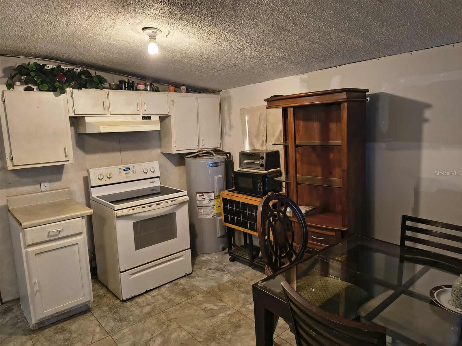611 Short St Property Photo 7