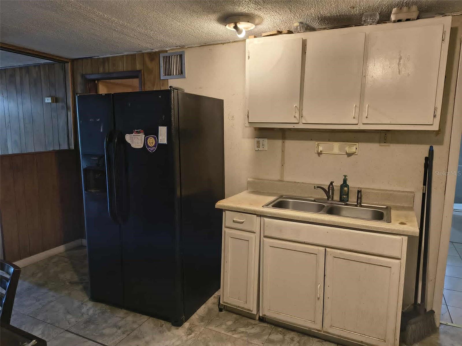 611 Short St Property Photo 9