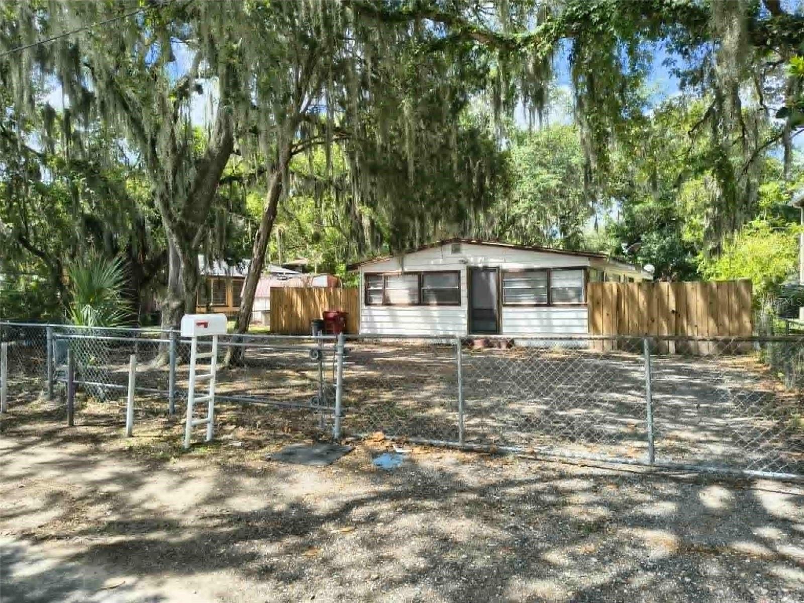 611 Short St Property Photo 24
