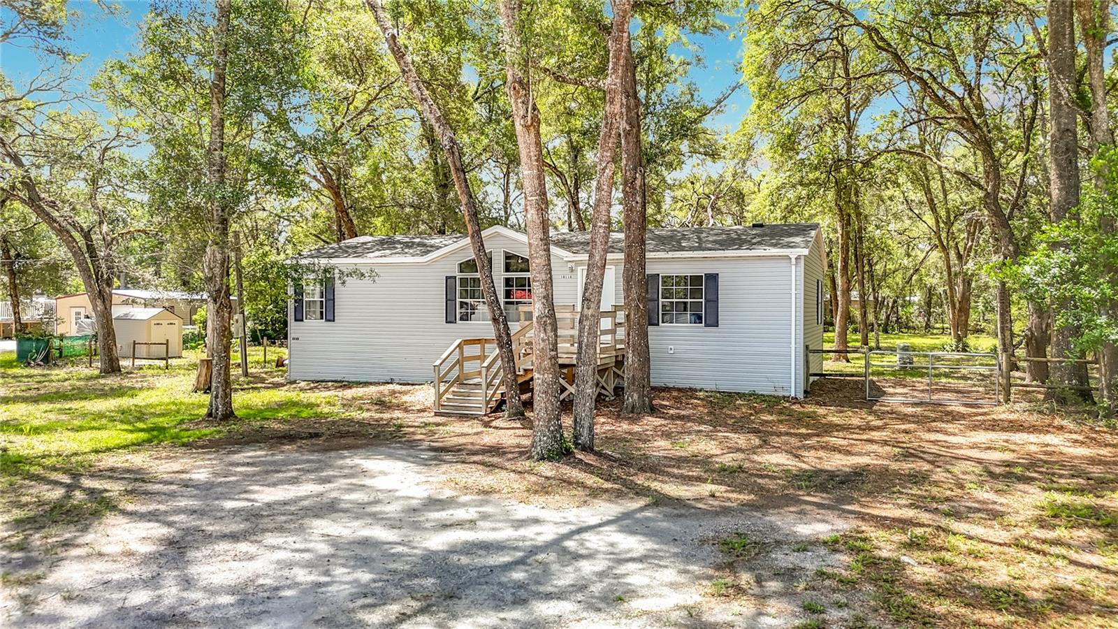 18118 Porsche Pl Property Photo 2