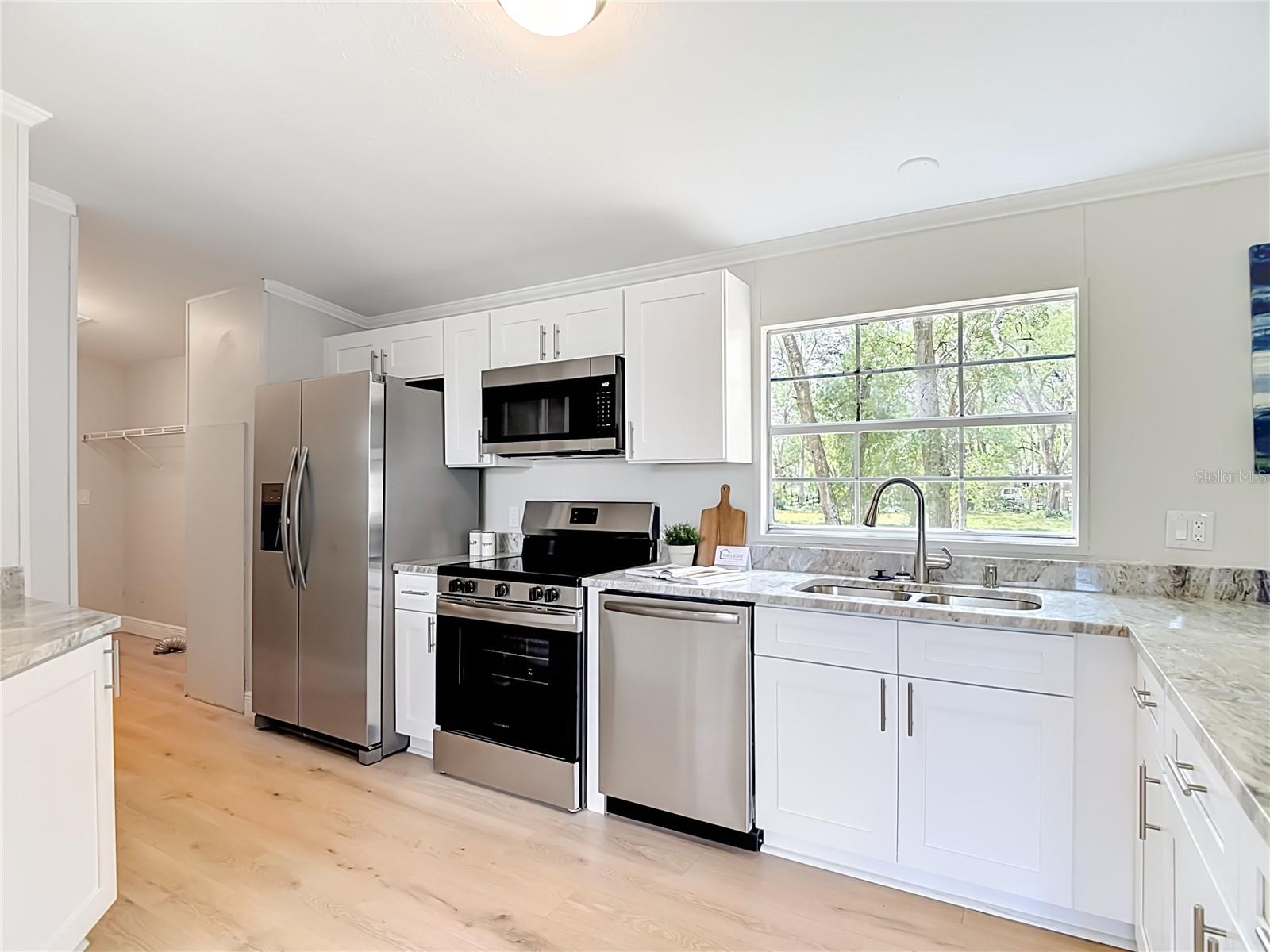 18118 Porsche Pl Property Photo 12