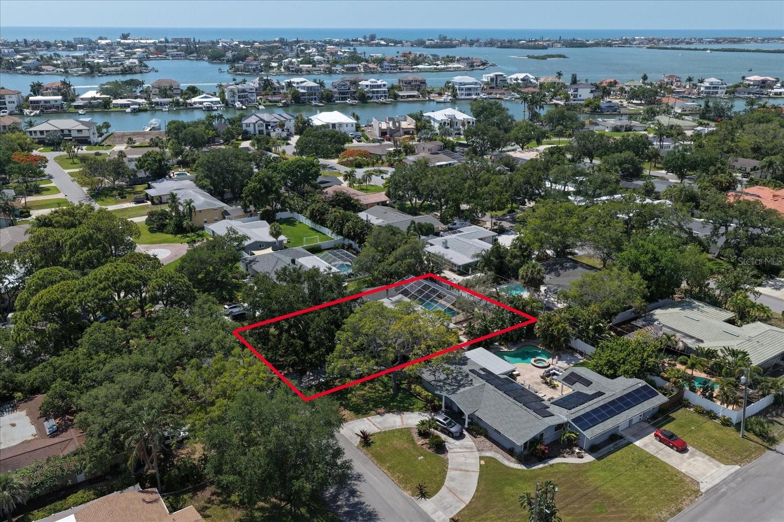 802 Allamanda Dr Property Photo 44