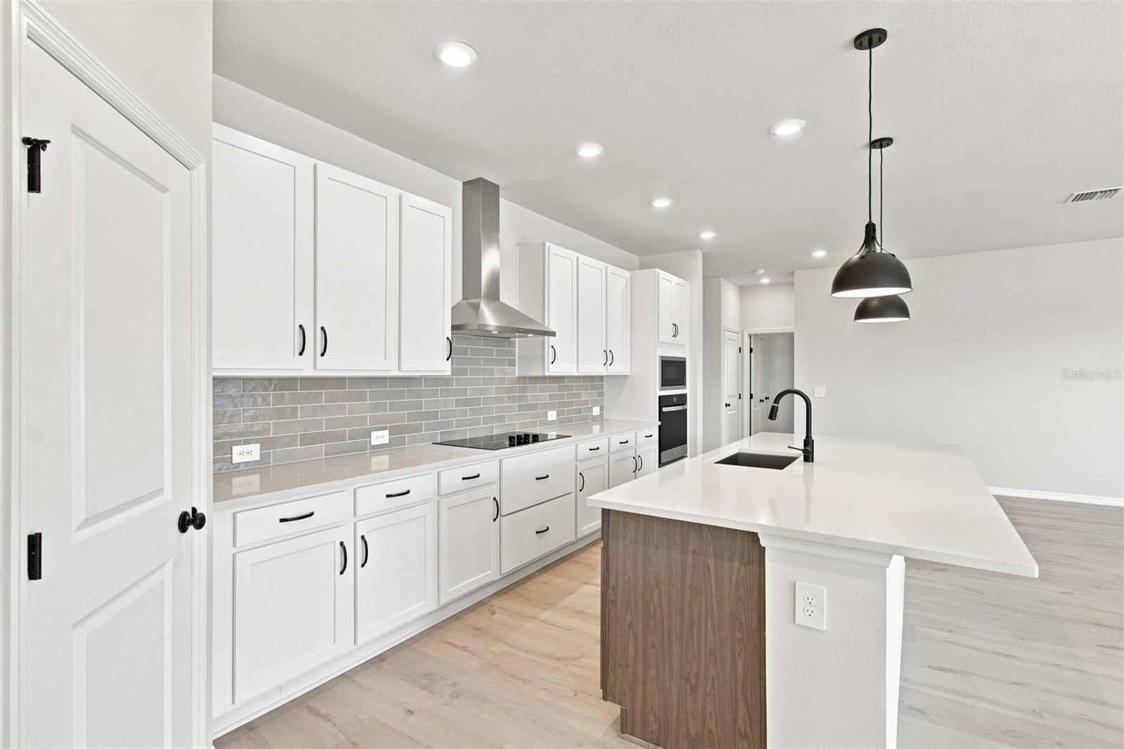 314 Stetson Rise Ct Property Photo 6