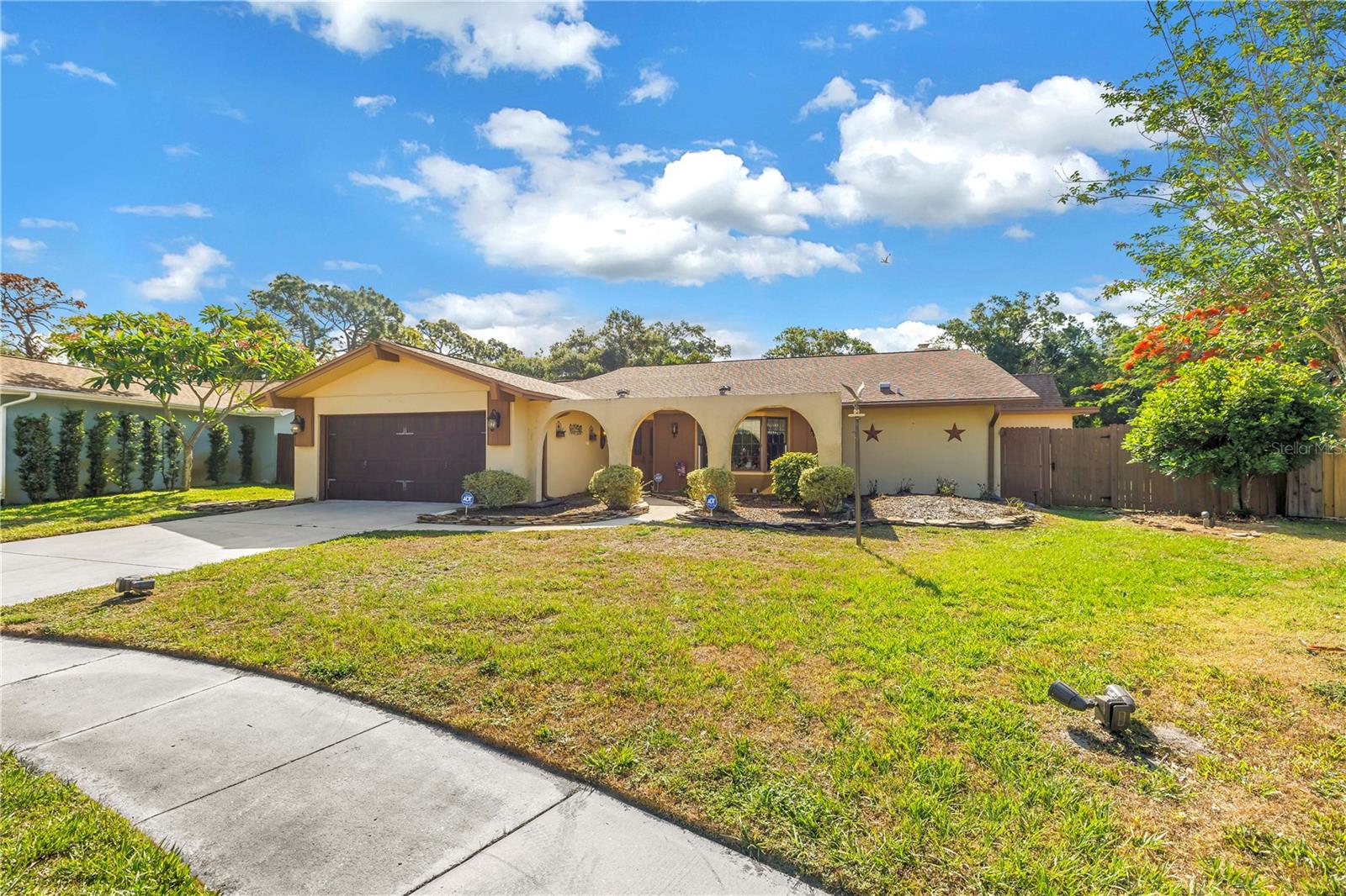 10657 Del Prado Dr E Property Photo 5