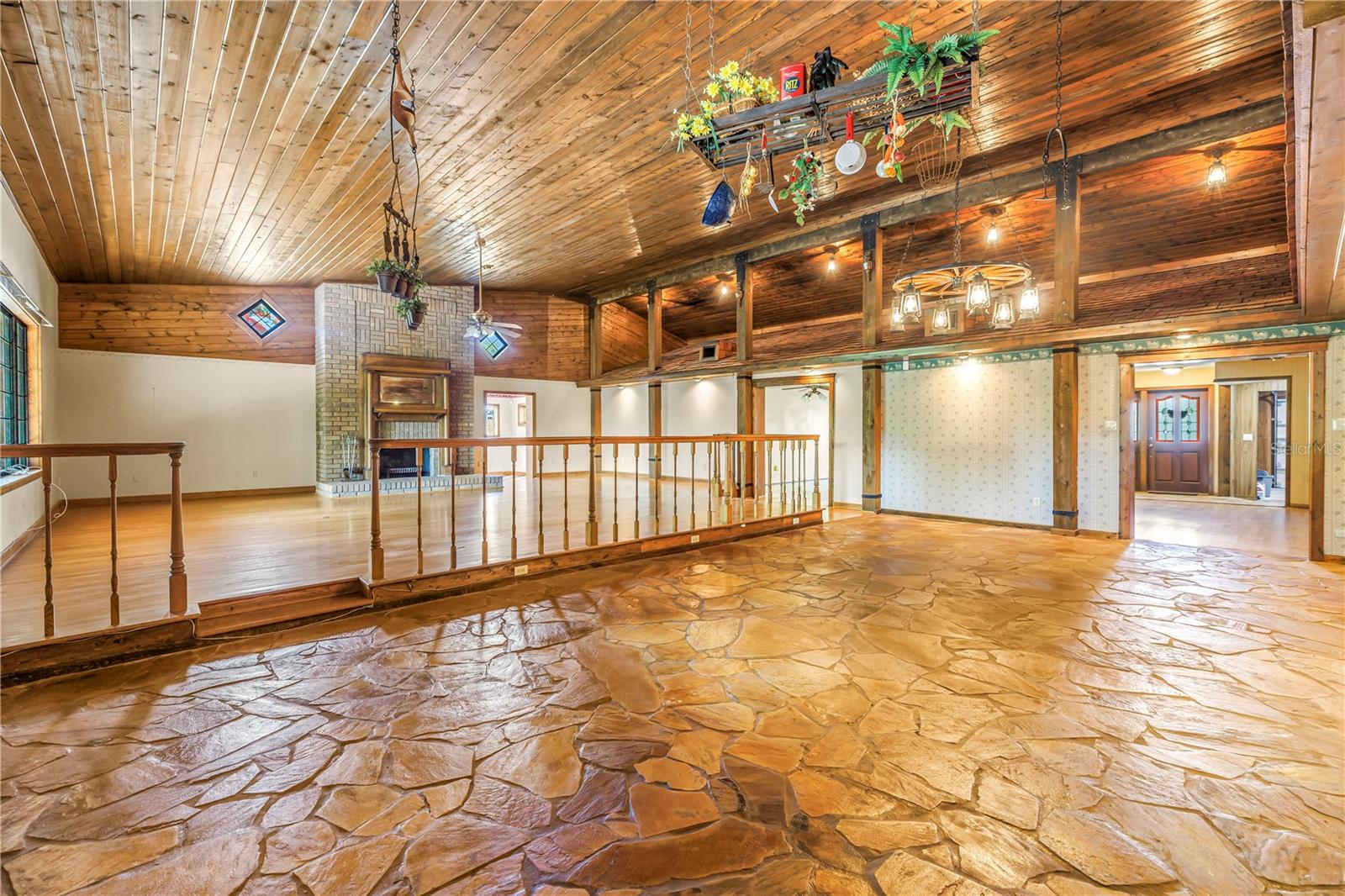 10657 Del Prado Dr E Property Photo 11