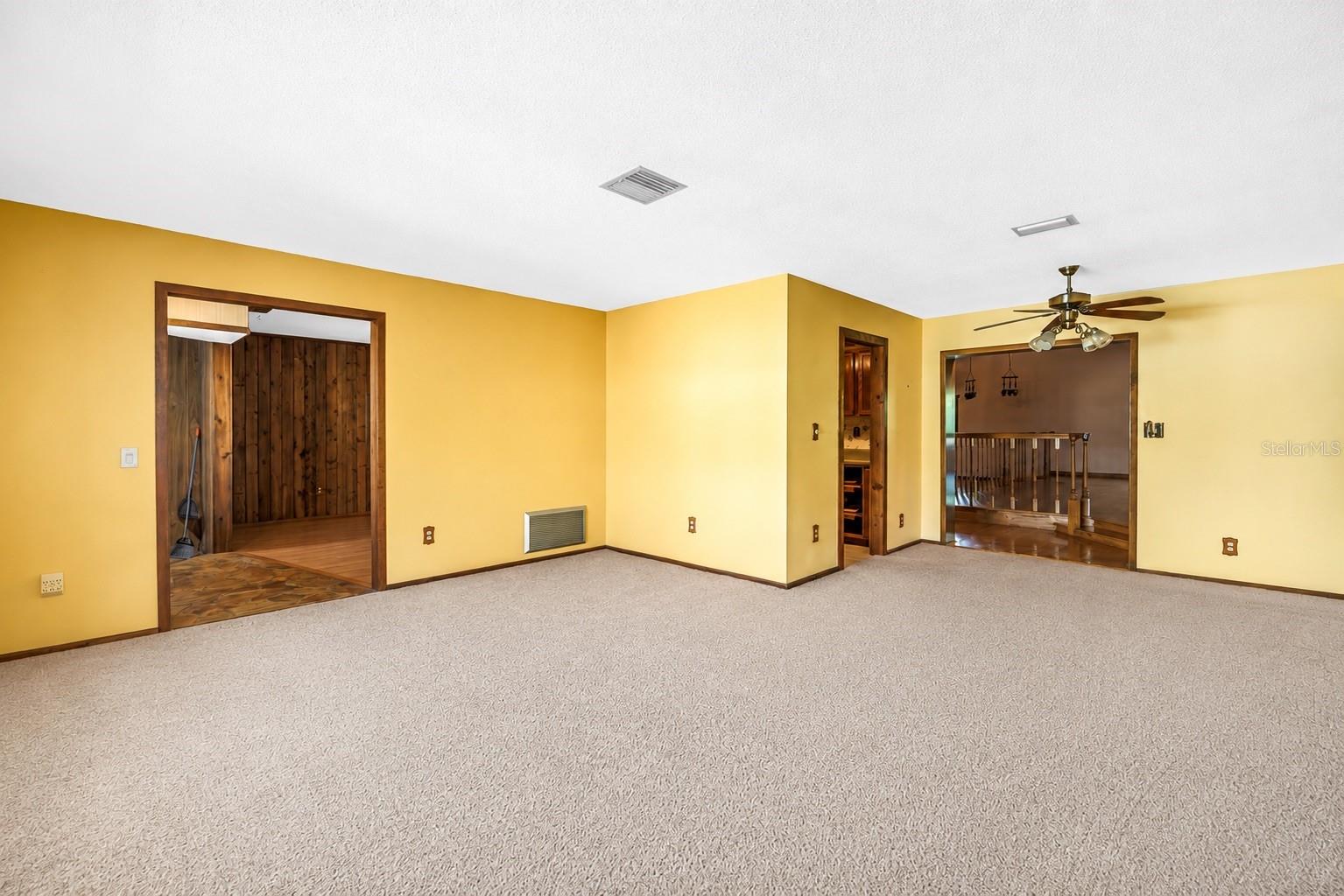 10657 Del Prado Dr E Property Photo 21