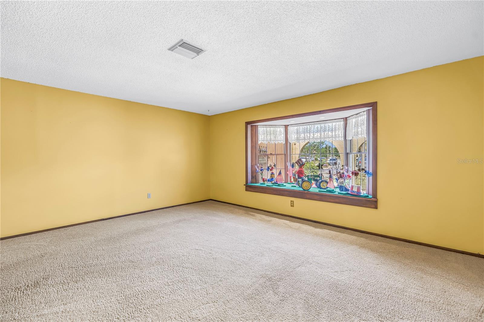 10657 Del Prado Dr E Property Photo 23