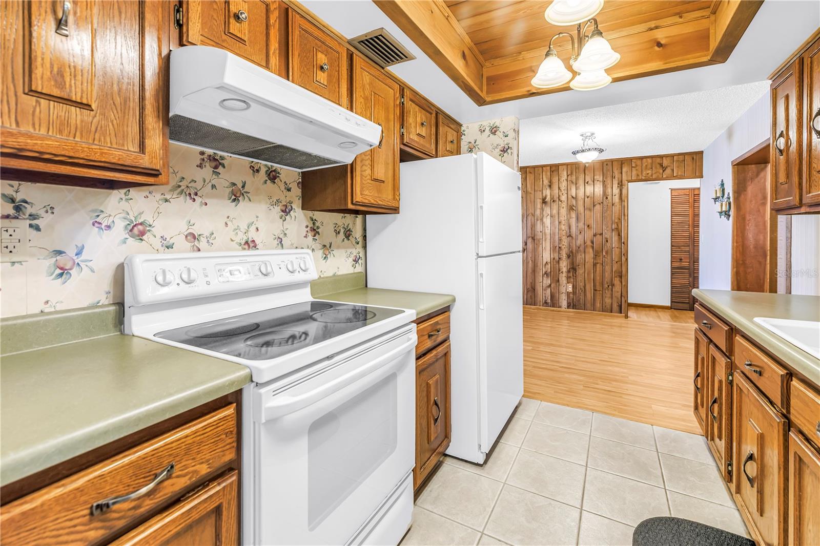 10657 Del Prado Dr E Property Photo 28
