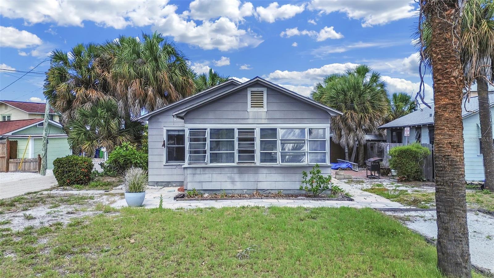 130 90th Ave Property Photo 4