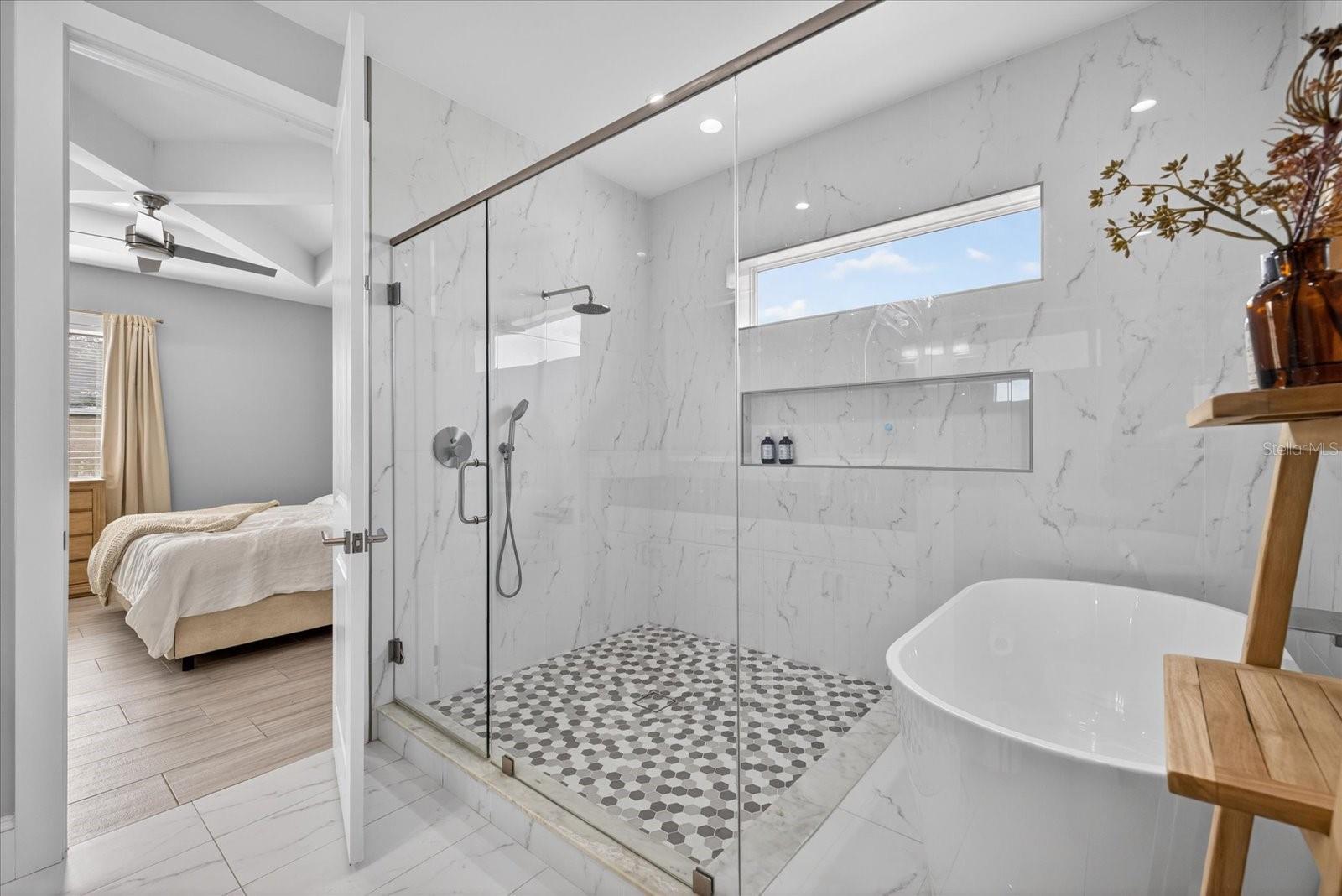4102 S Trask St Property Photo 39