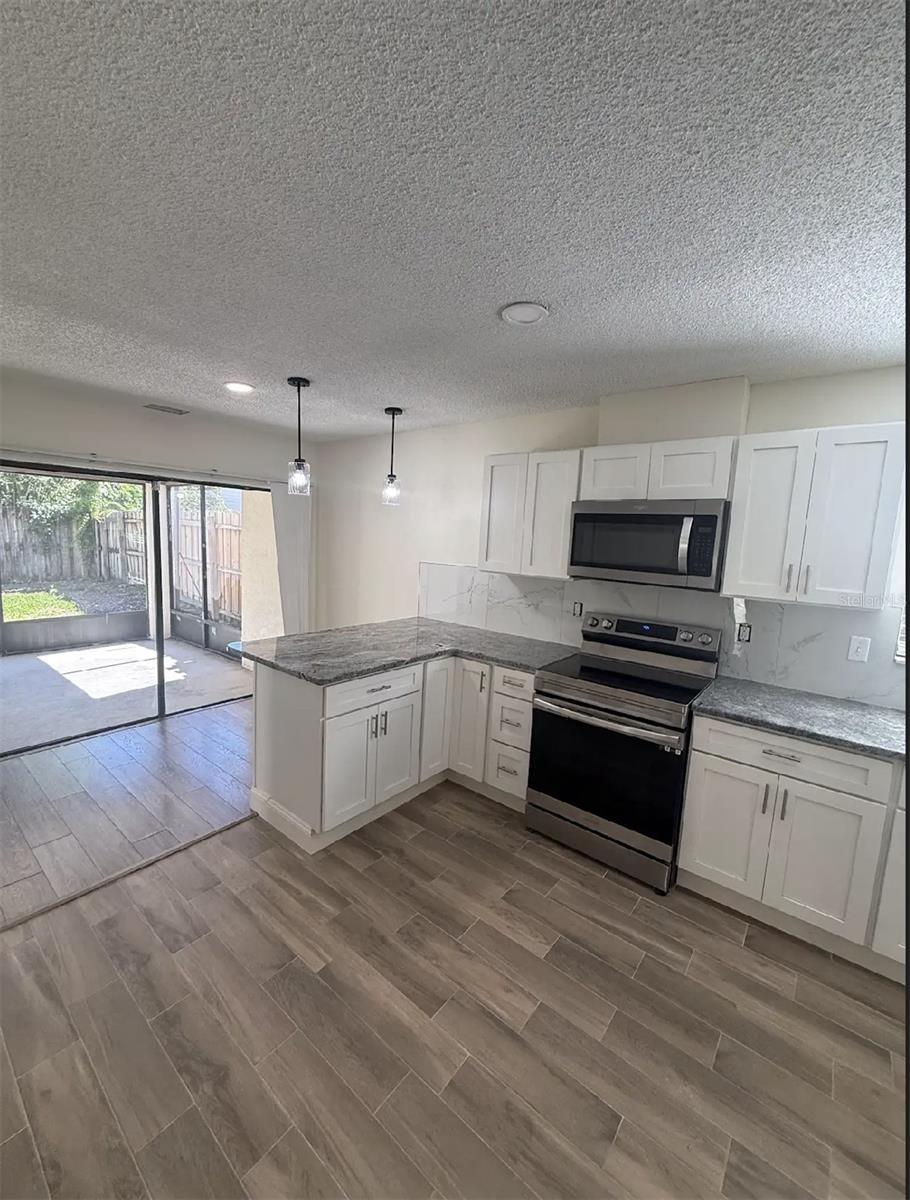 1859 Springwood Cir N Property Photo 19