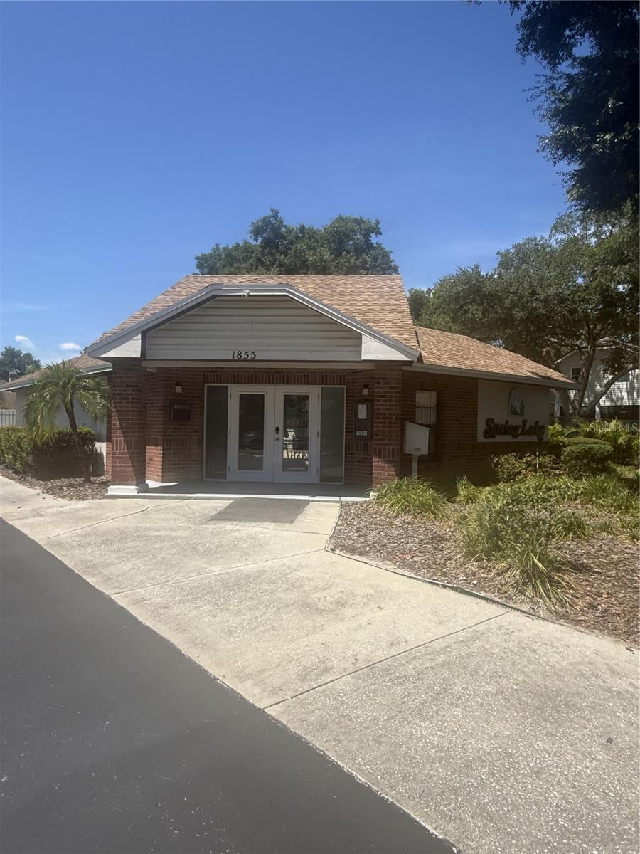 1859 Springwood Cir N Property Photo 38