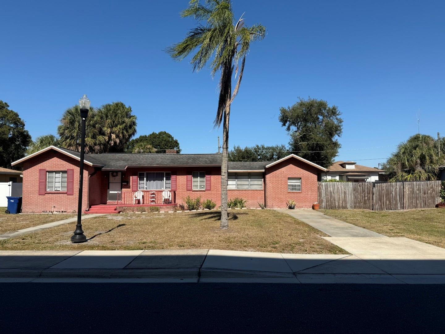 1715 W Carmen St Property Photo 1