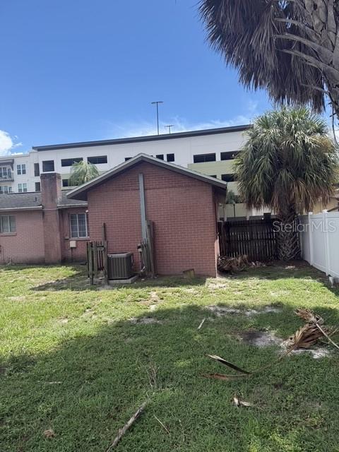 1715 W Carmen St Property Photo 16