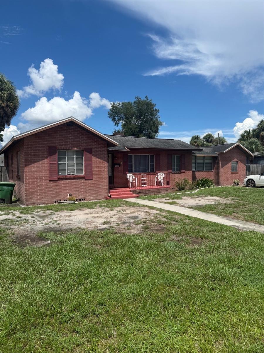 1715 W Carmen St Property Photo 20