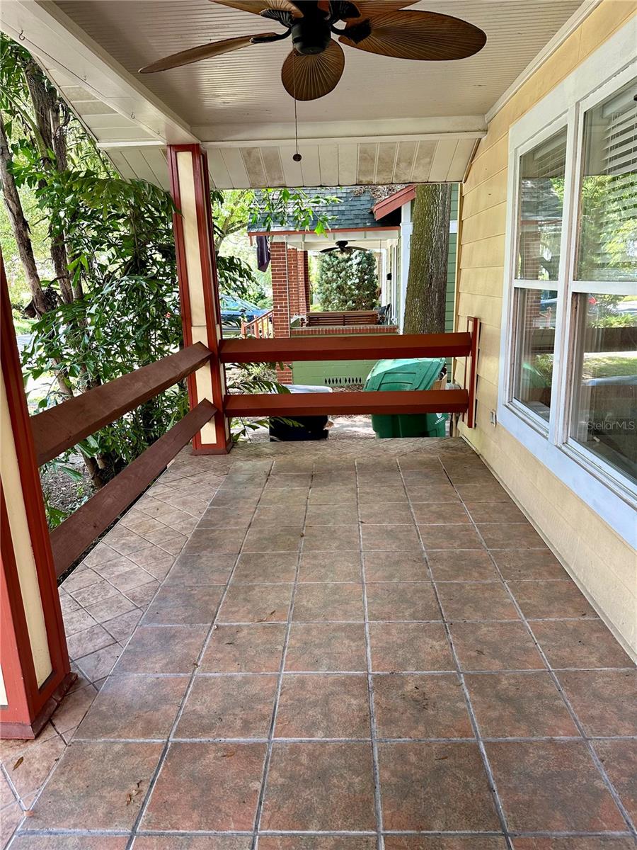 1209 E Comanche Ave Property Photo 4