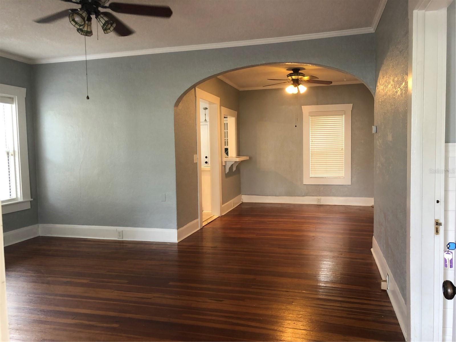 1209 E Comanche Ave Property Photo 7