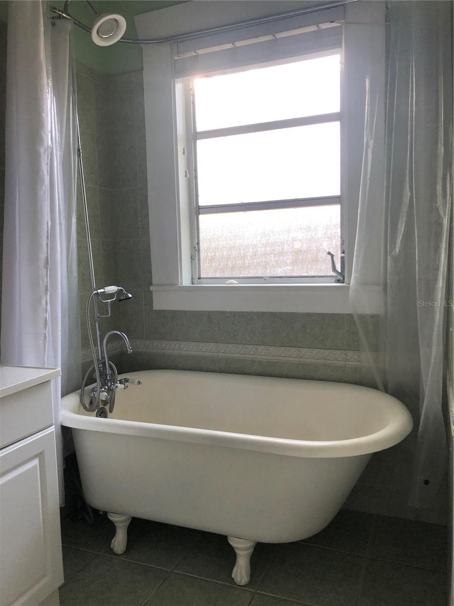 1209 E Comanche Ave Property Photo 14
