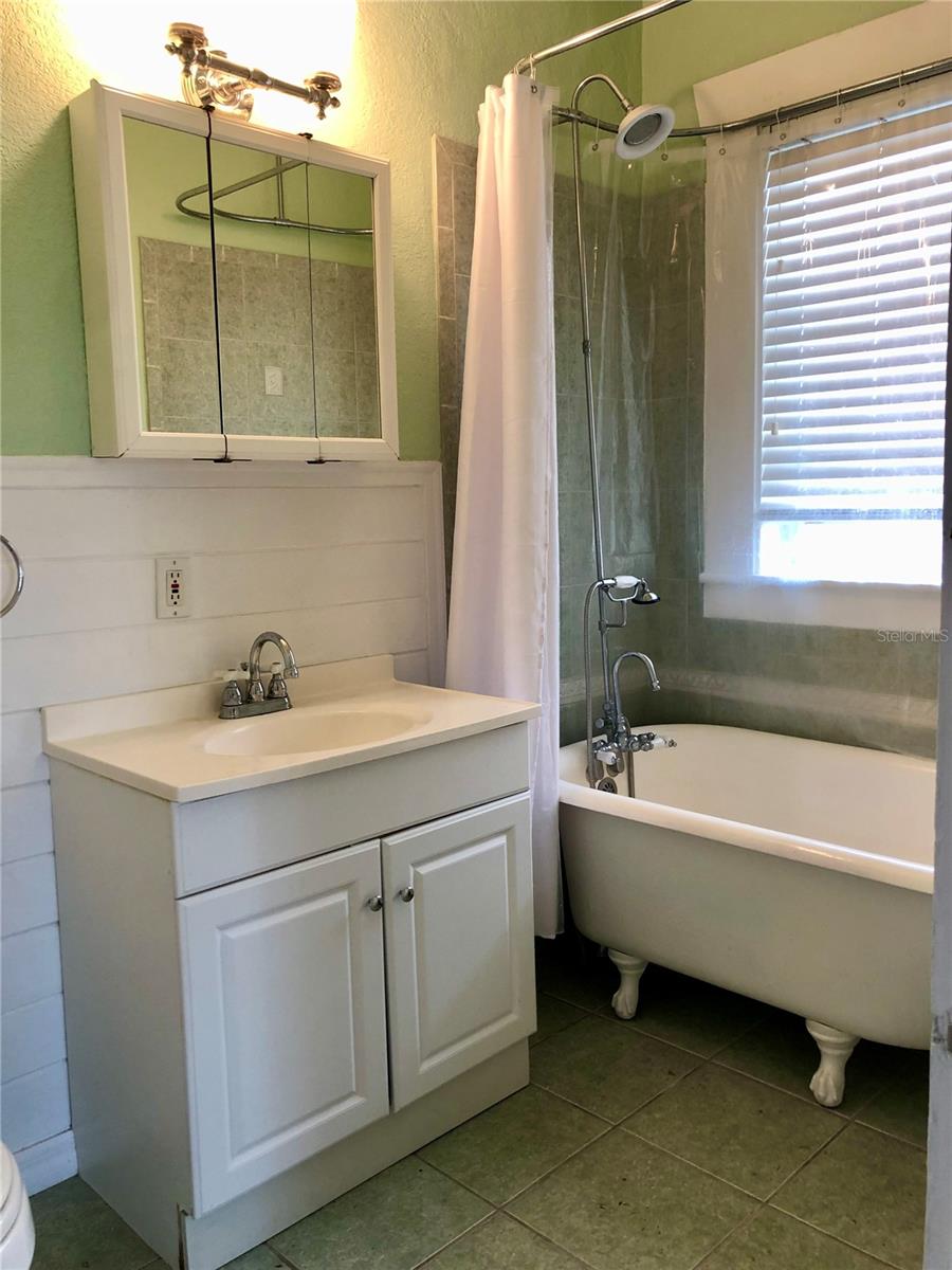 1209 E Comanche Ave Property Photo 15