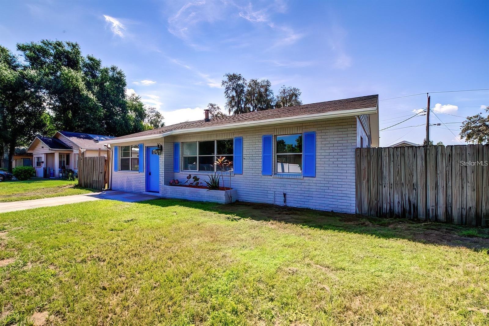 2107 MONTICELLO AVE