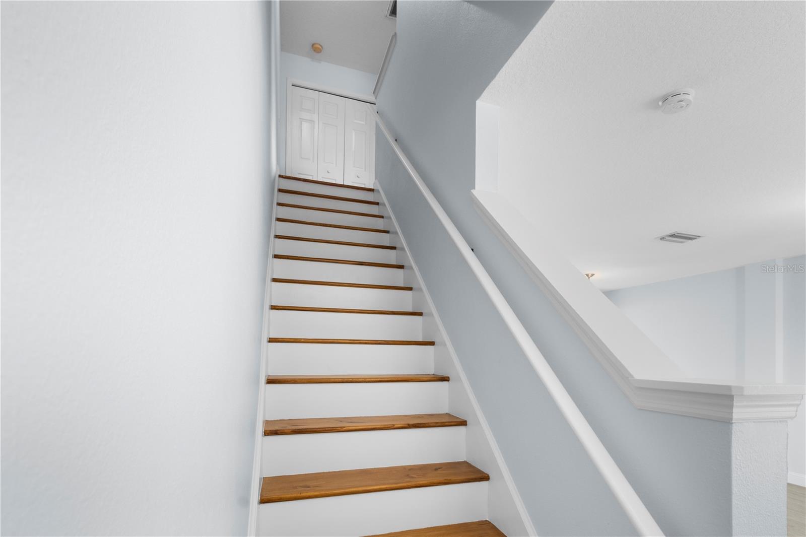 12294 Country White Cir Property Photo 9