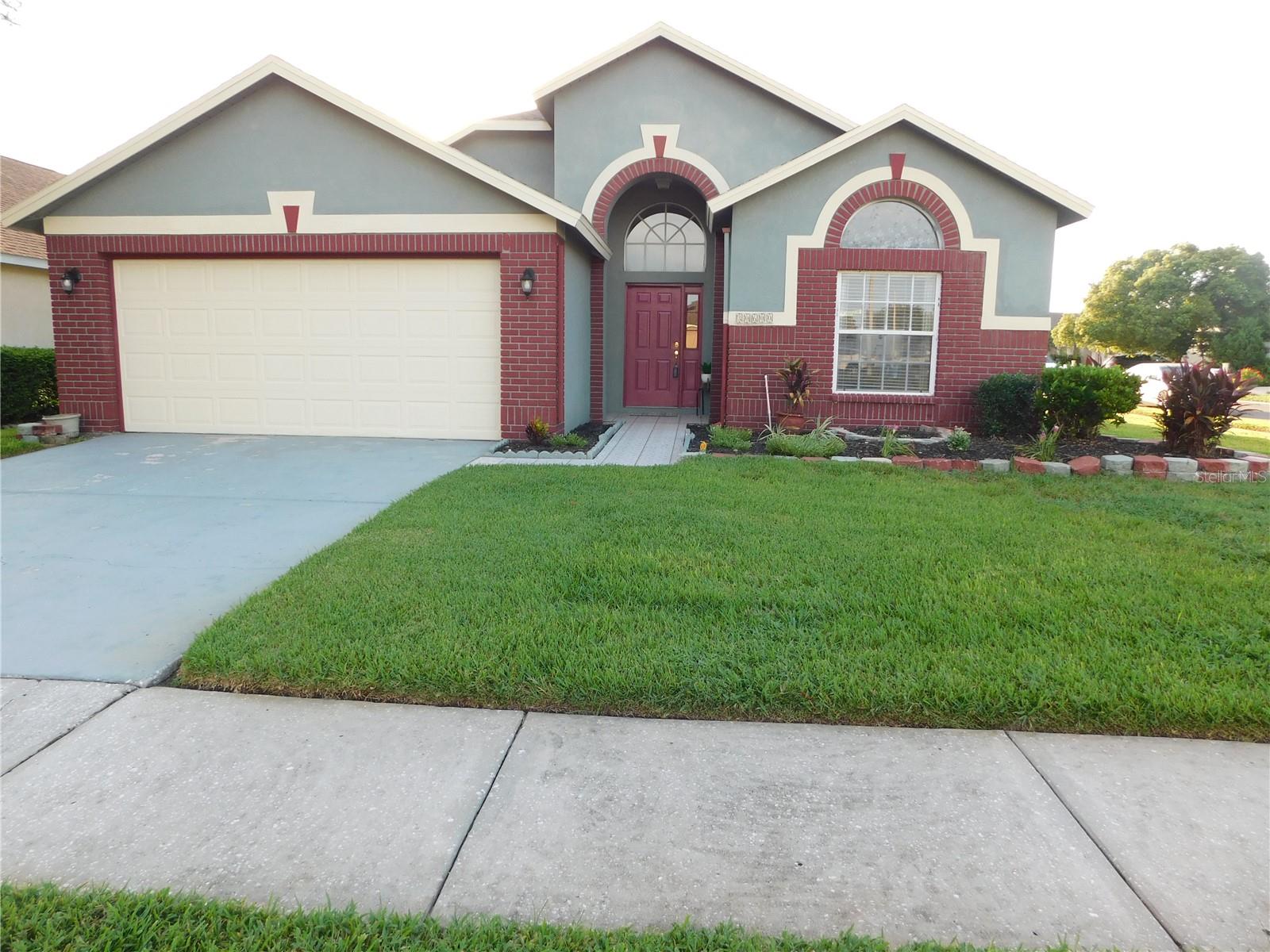 30600 Nickerson Loop Property Photo 3
