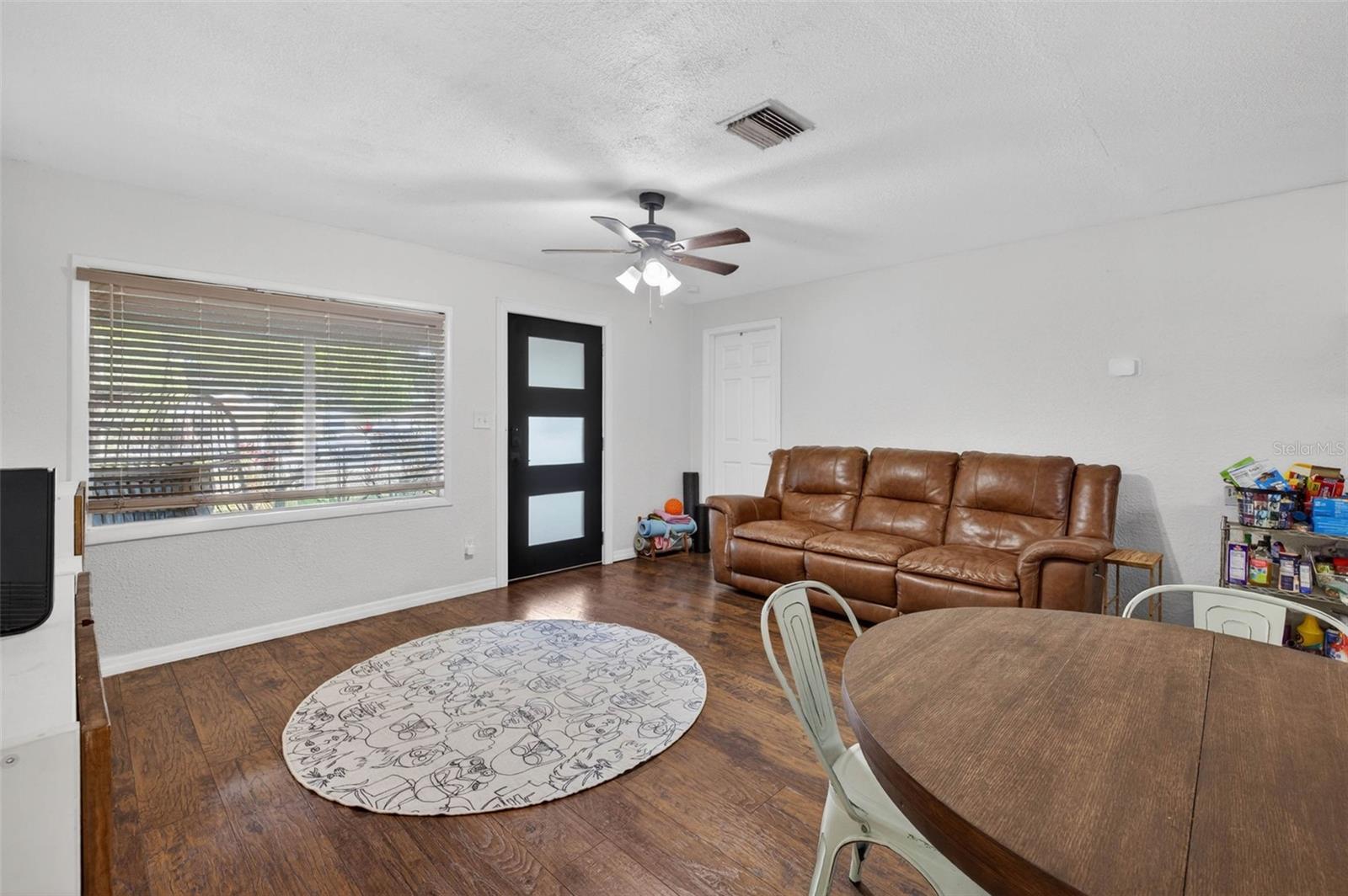 1318 W Rambla St Property Photo 11