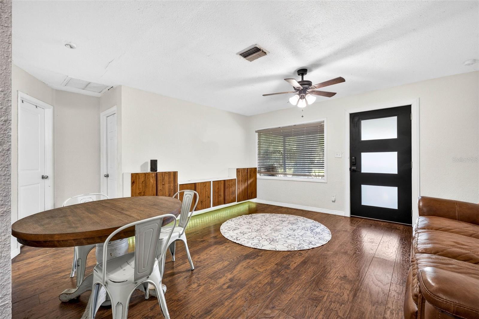 1318 W Rambla St Property Photo 12