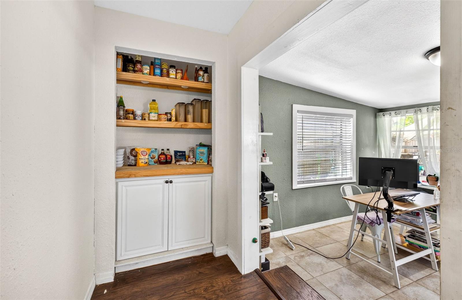 1318 W Rambla St Property Photo 23