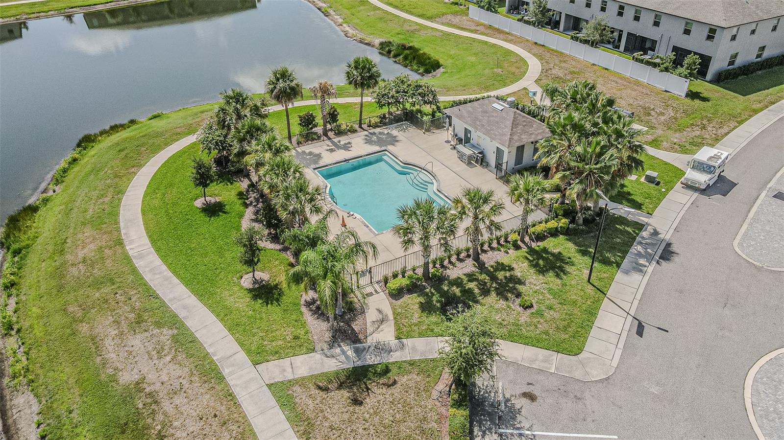817 Royal Empress Dr Property Photo 14