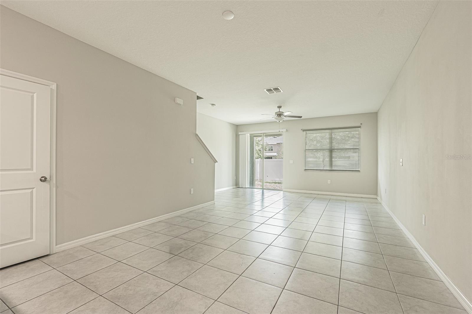 817 Royal Empress Dr Property Photo 15