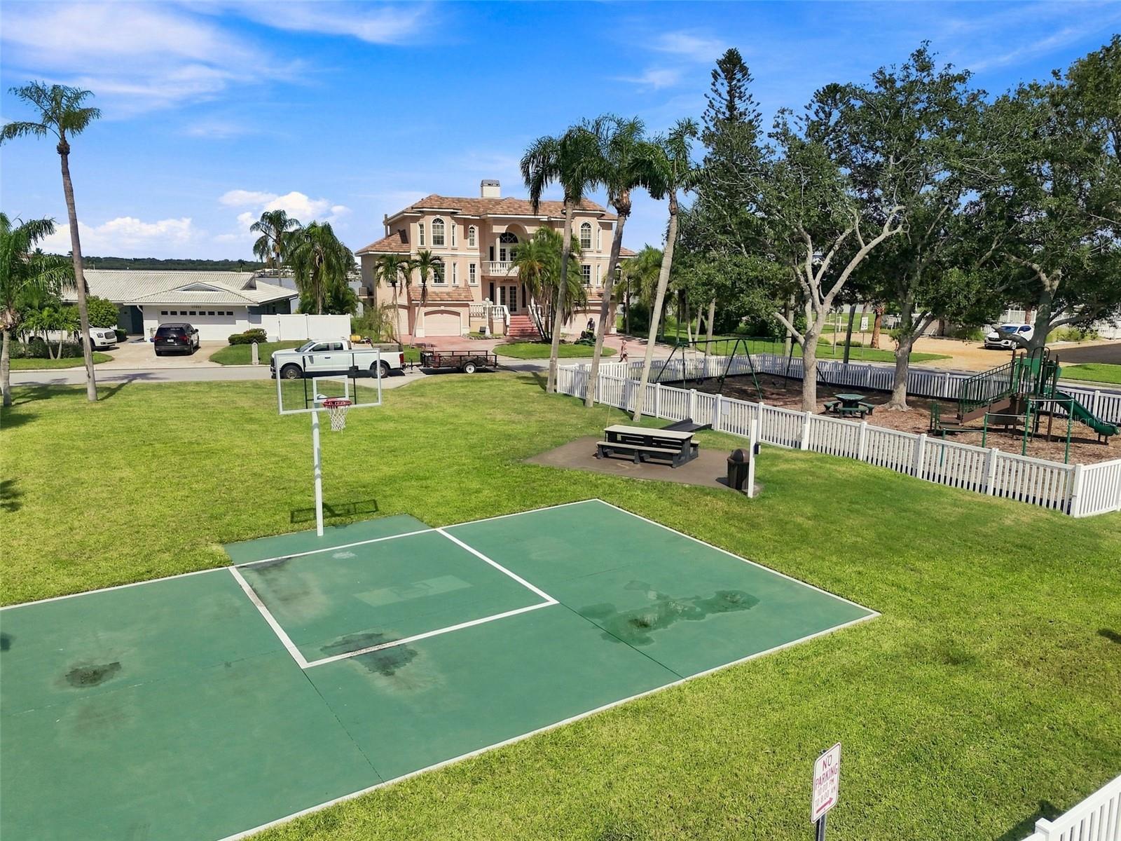 17035 Gulf Blvd #216 Property Photo 33