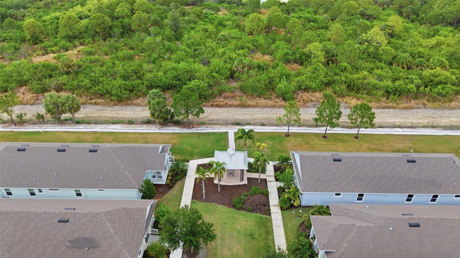 725 Winterside Dr Property Photo 41