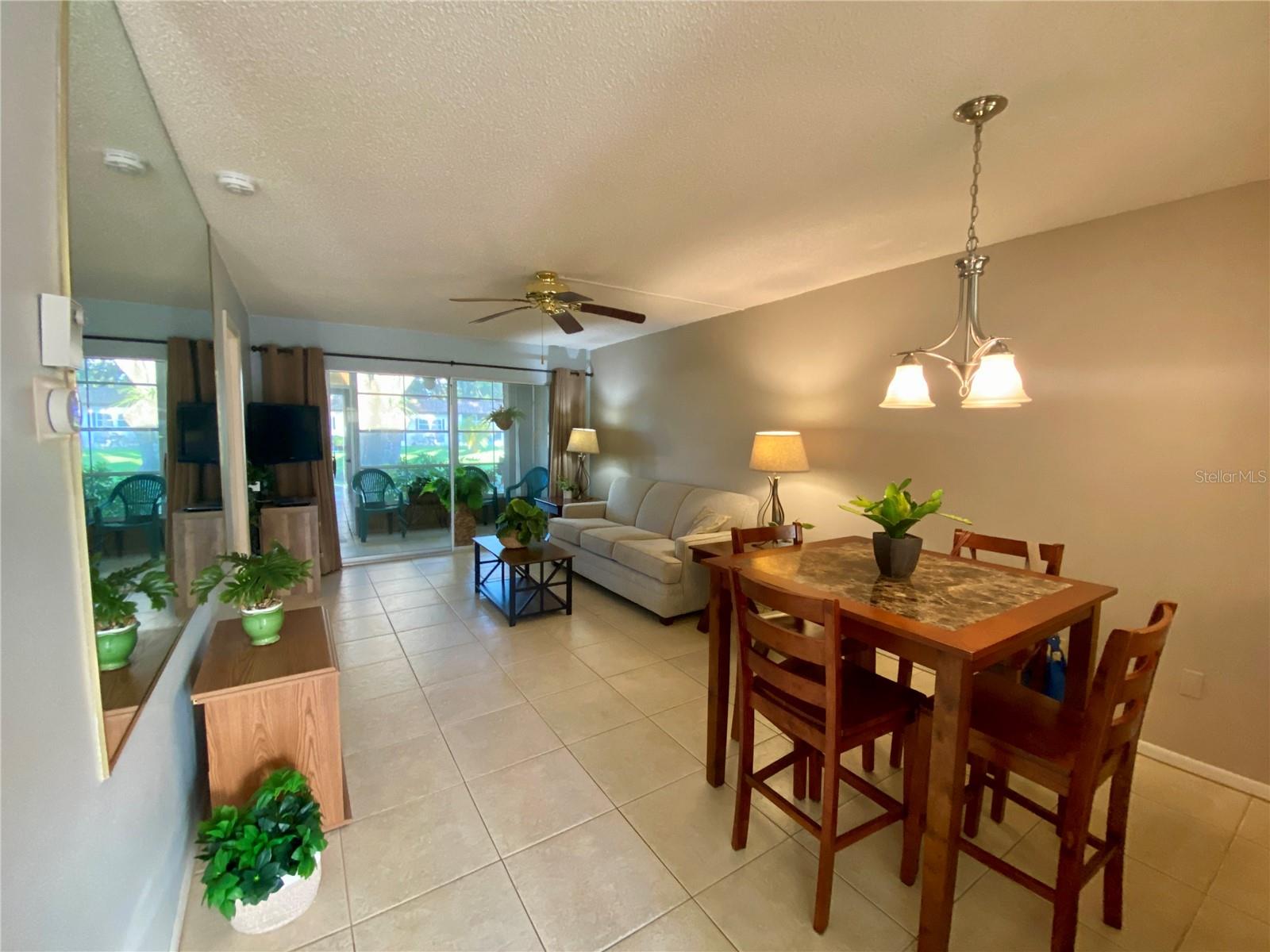 3157 Mission Grove Dr Property Photo 4