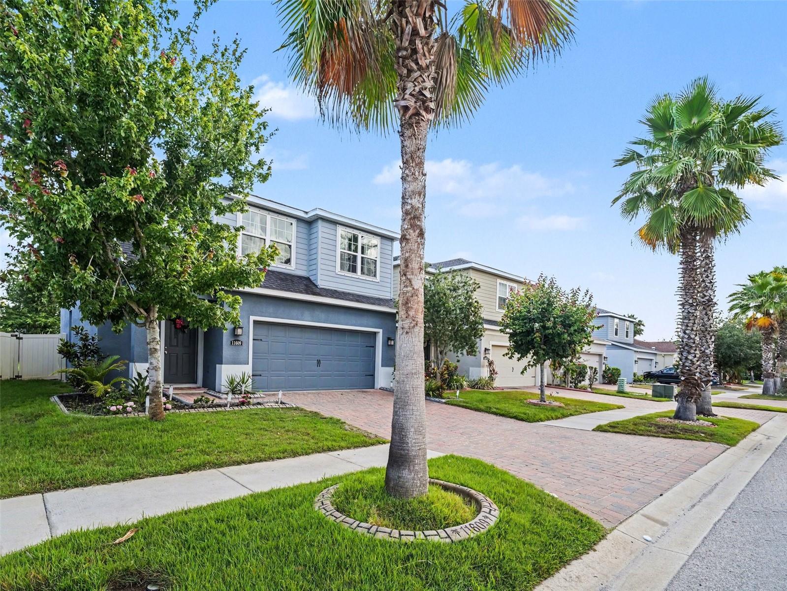 11609 Fringetree Ct Property Photo 2