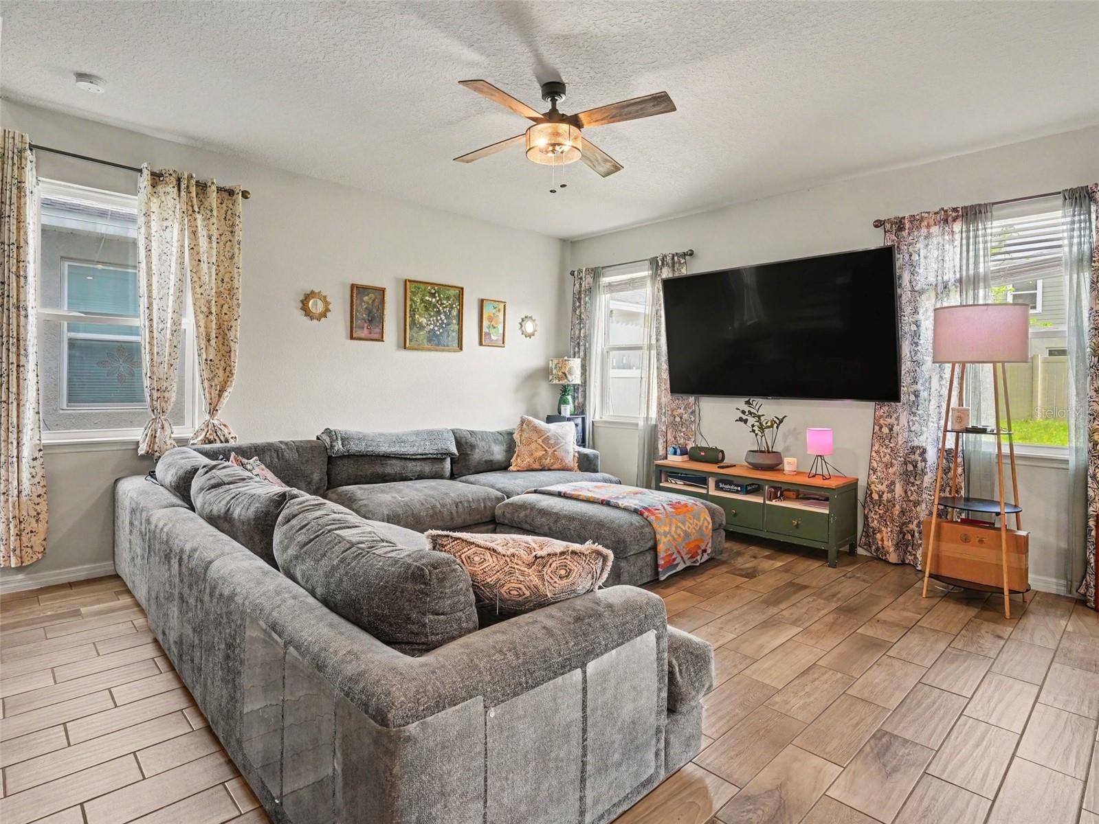 11609 Fringetree Ct Property Photo 8