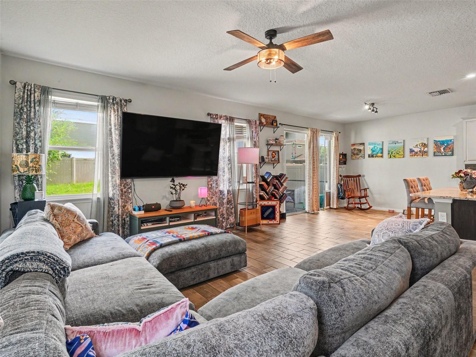 11609 Fringetree Ct Property Photo 9