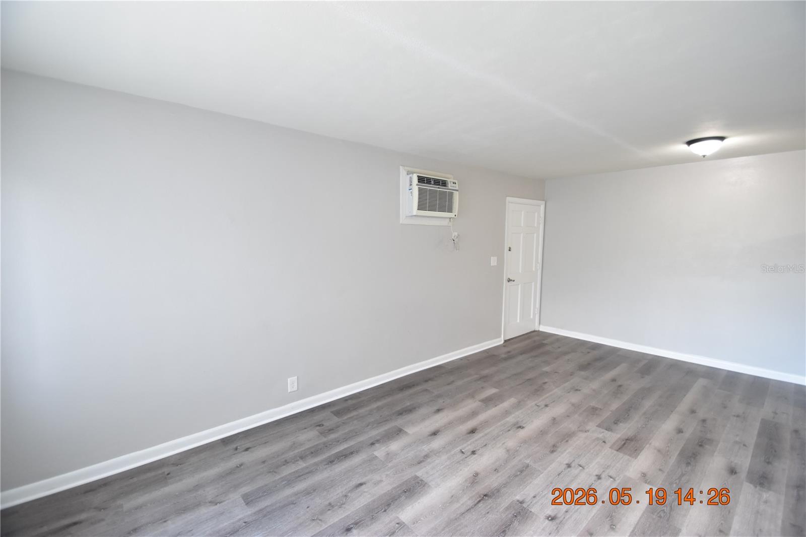 302 Danube Ave #5 Property Photo 3