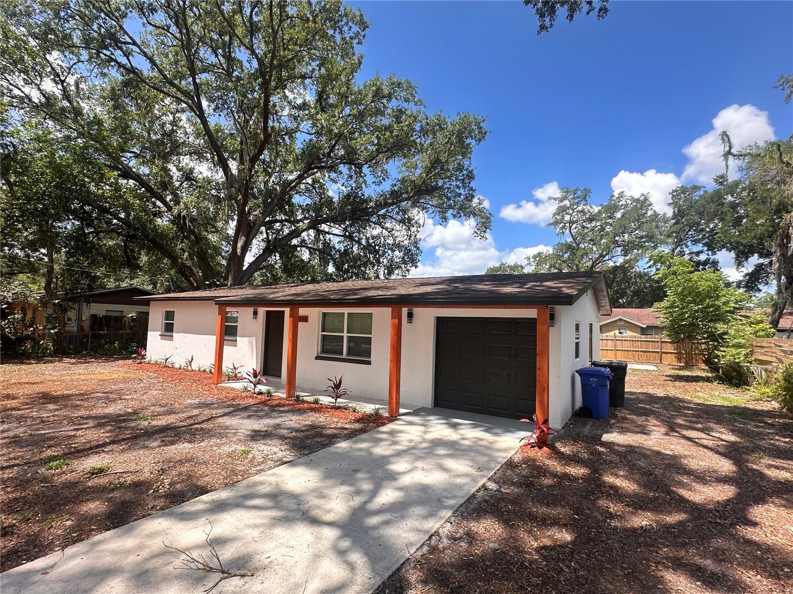 14808 N 30th St Property Photo 5