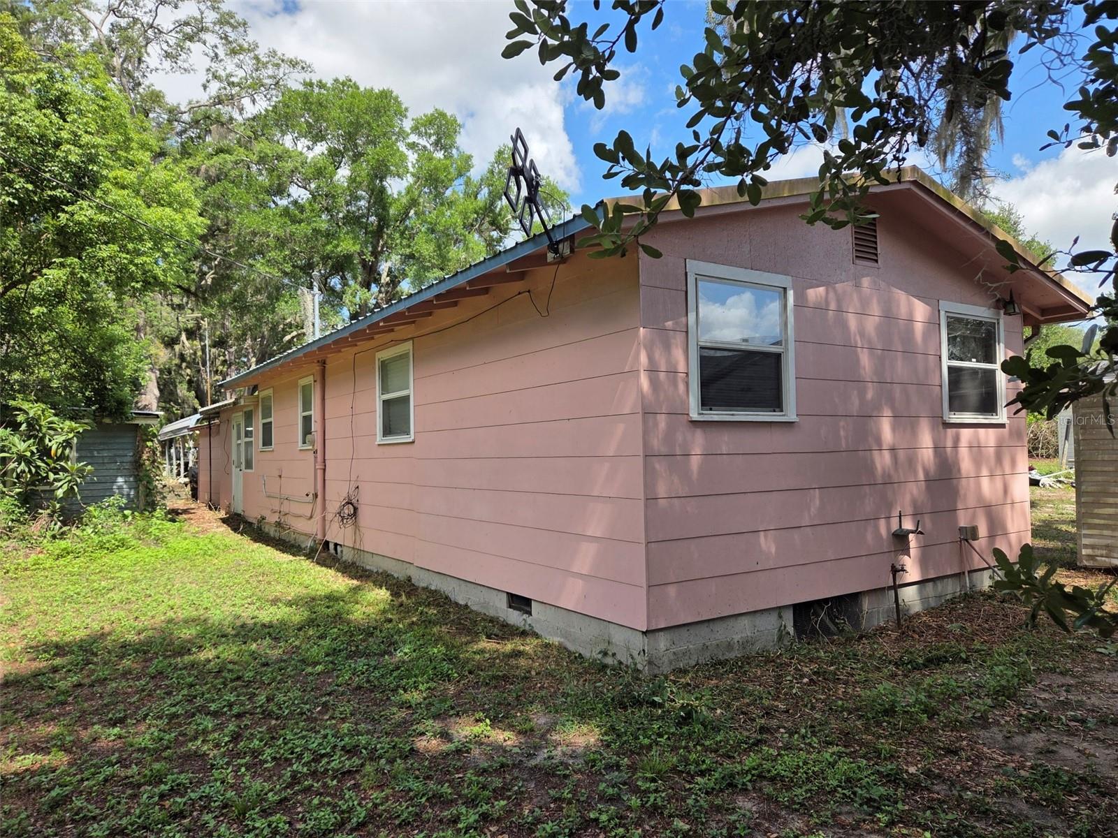 4534 Seaberg Rd Property Photo 3