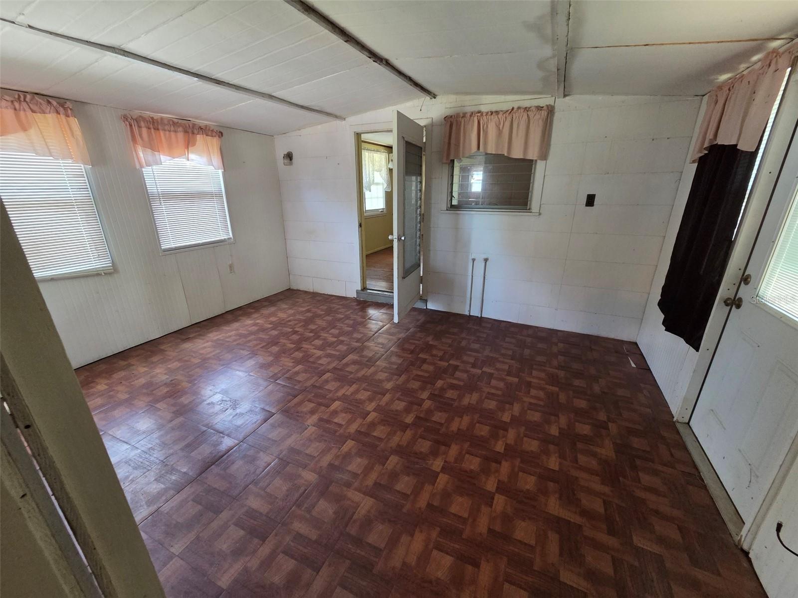 4534 Seaberg Rd Property Photo 5