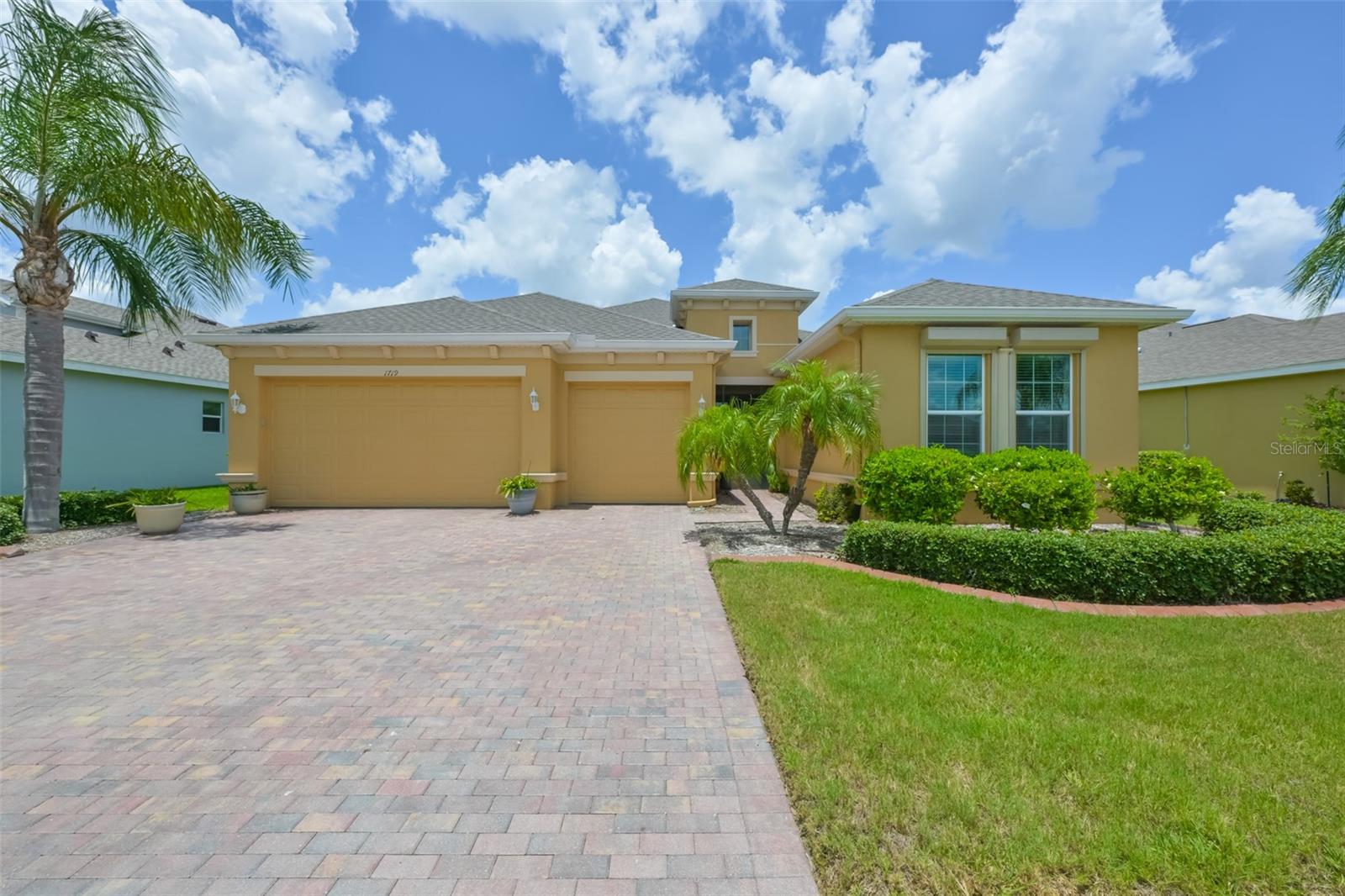 1719 Pacific Dunes Dr Property Photo 1